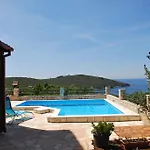 Lunaris Apartamento