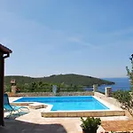 Lunaris Apartamento *