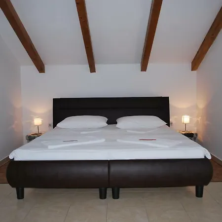 Lunaris Apartamento *